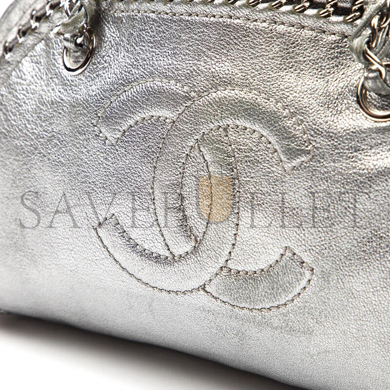 Ch**el metallic grained calfskin luxe ligne bowler bag (33*17*15cm)